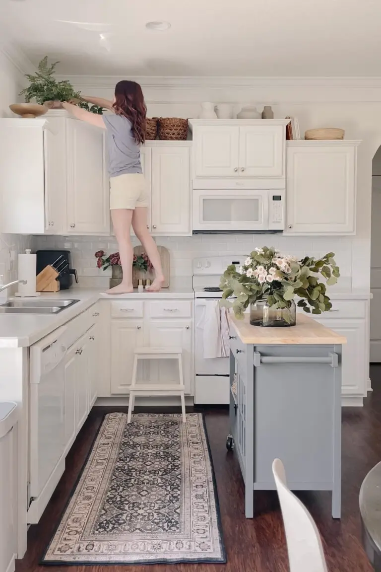 How to Decorate above Kitchen Cabinets